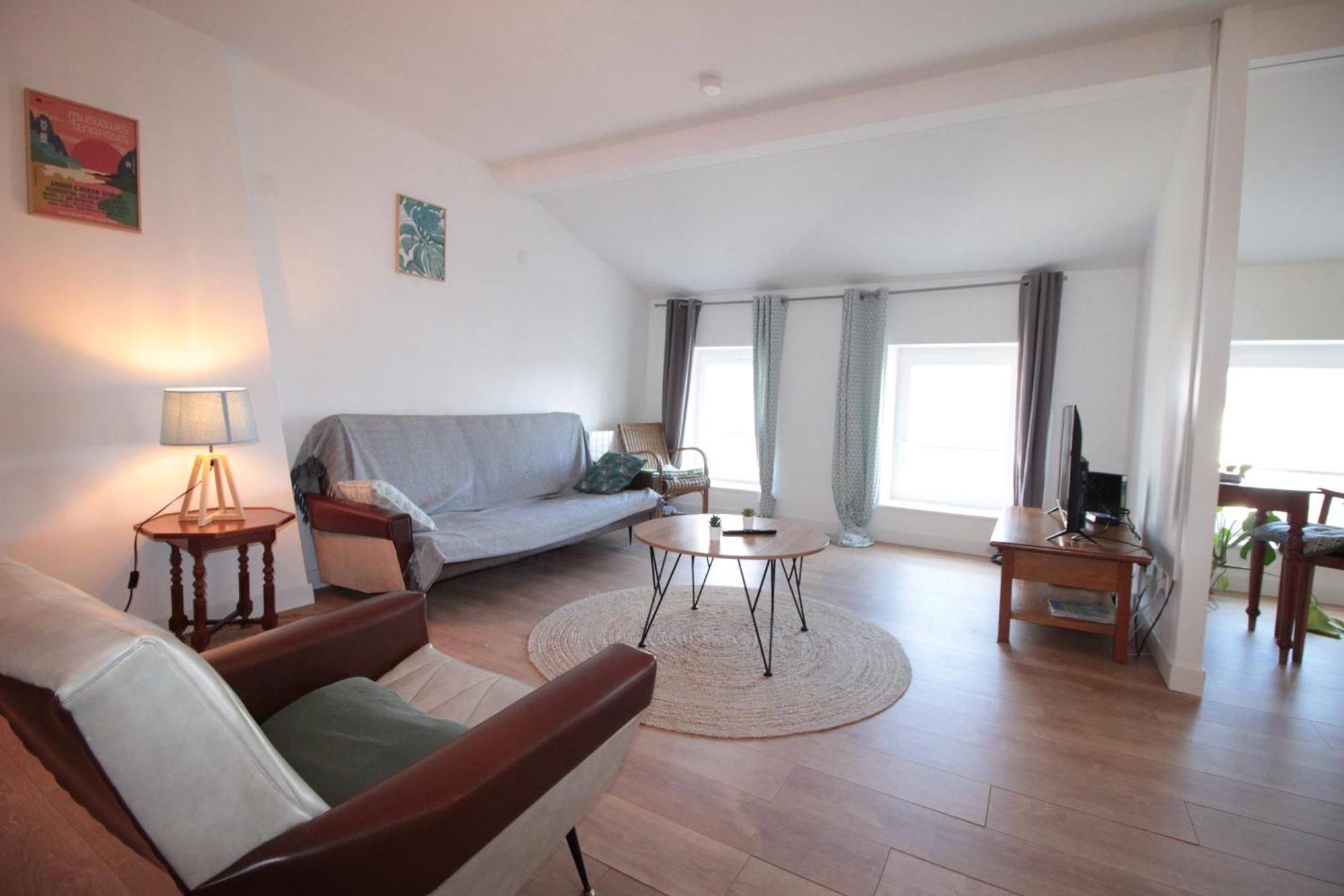 Logement Neuf "Meuse" - Hyper Centre - Parking Proche - Proche Gare - 4 Chambres - Terrasse Couverte - Wifi ! Gere Par Prestazen'Services Verdun Zewnętrze zdjęcie
