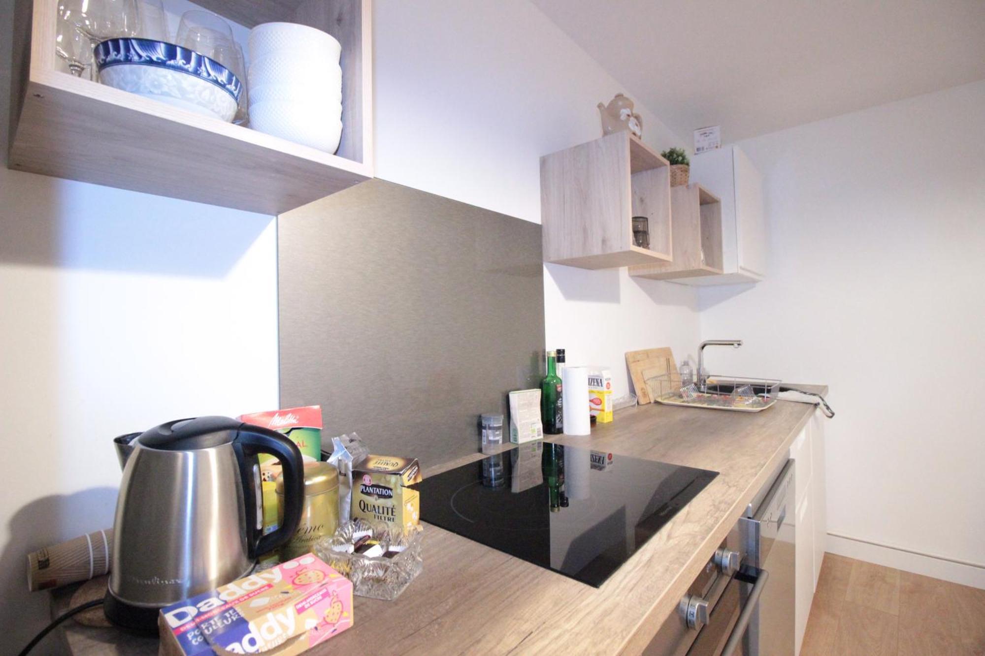 Logement Neuf "Meuse" - Hyper Centre - Parking Proche - Proche Gare - 4 Chambres - Terrasse Couverte - Wifi ! Gere Par Prestazen'Services Verdun Zewnętrze zdjęcie