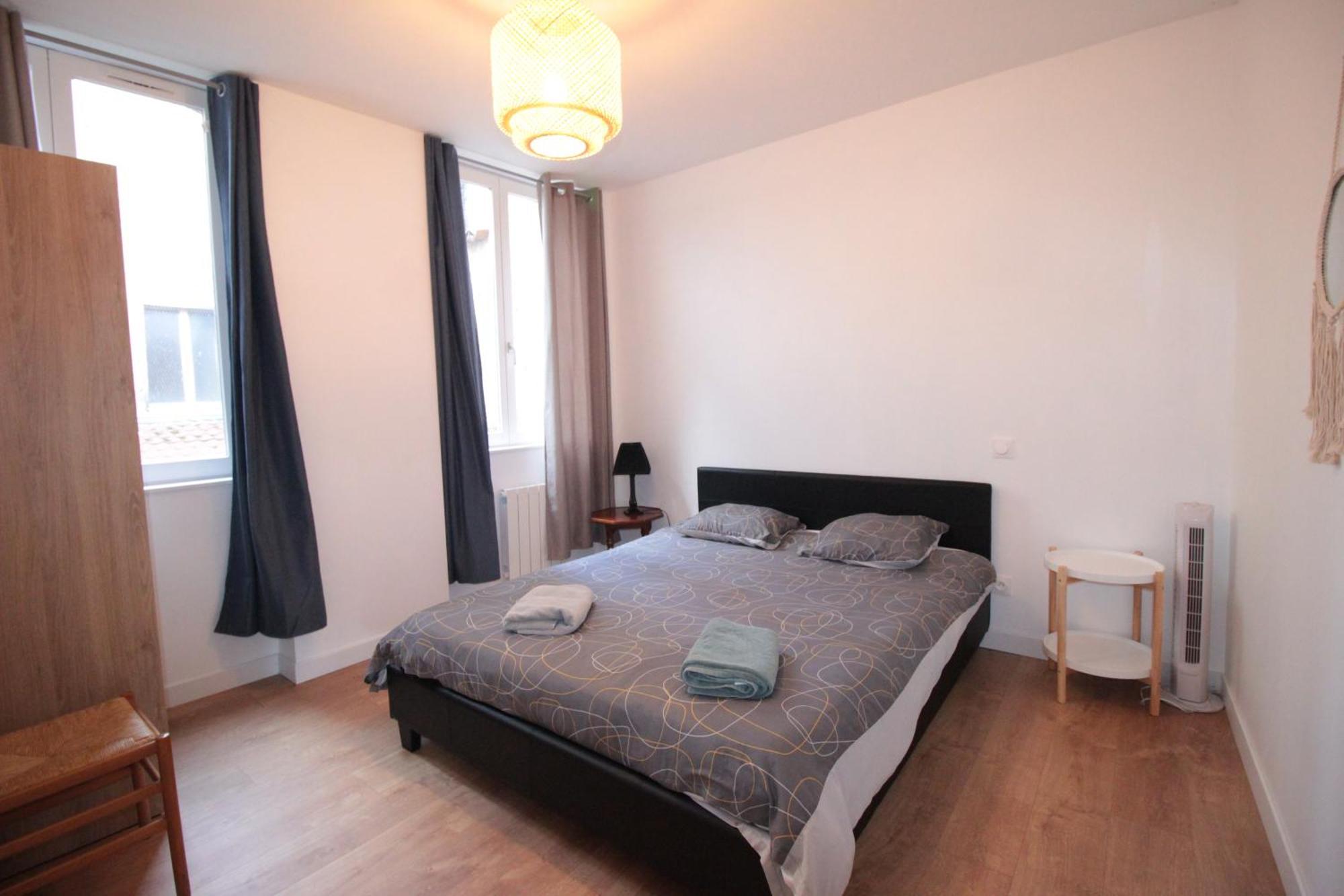 Logement Neuf "Meuse" - Hyper Centre - Parking Proche - Proche Gare - 4 Chambres - Terrasse Couverte - Wifi ! Gere Par Prestazen'Services Verdun Zewnętrze zdjęcie